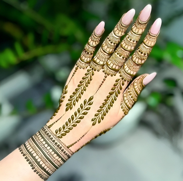 mehendi design simple front hand