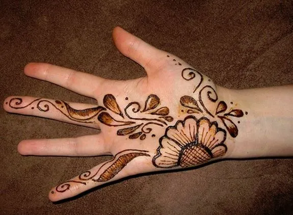 Mehndi design for Kids