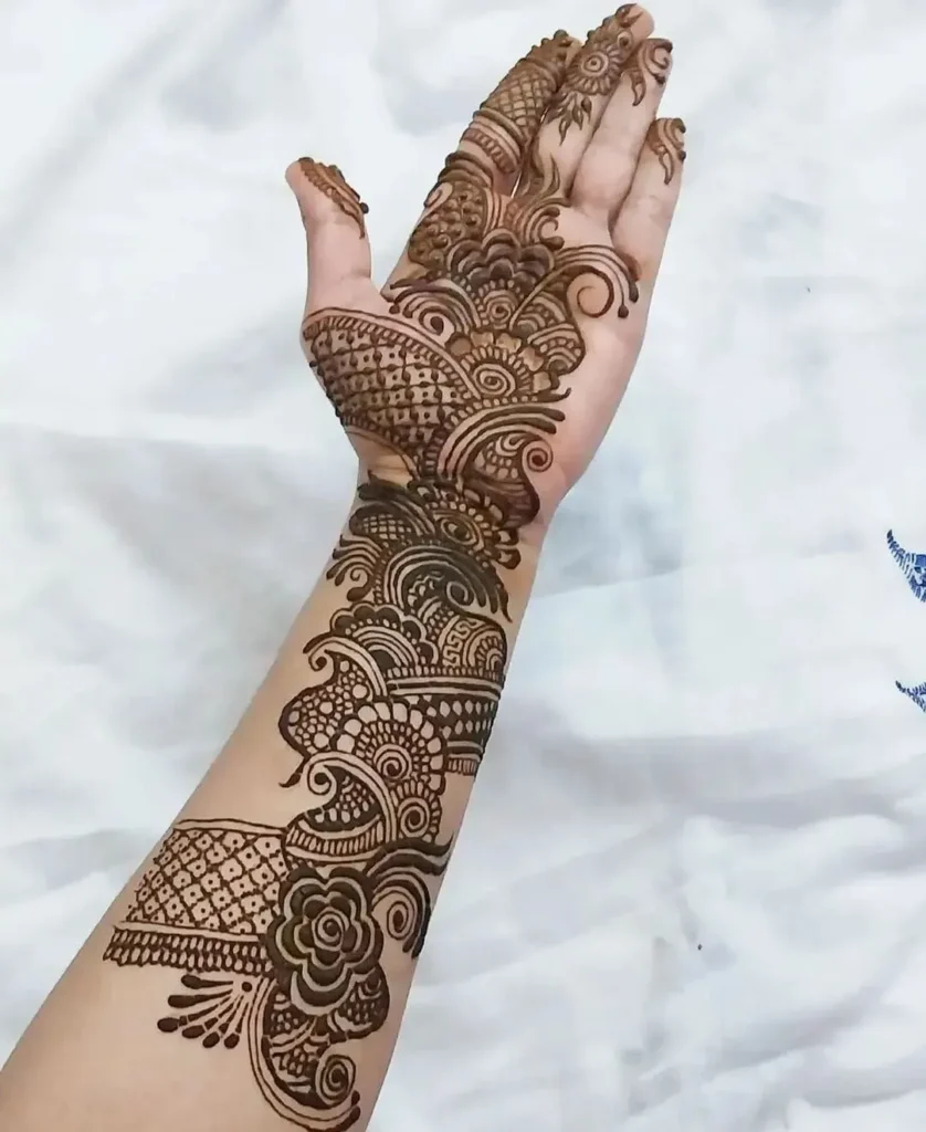 Full hand mehndi design for Karva Chauth