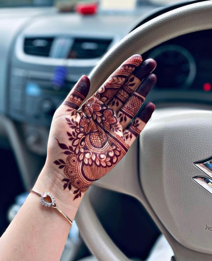 Stylish Front Hand Mehndi Design